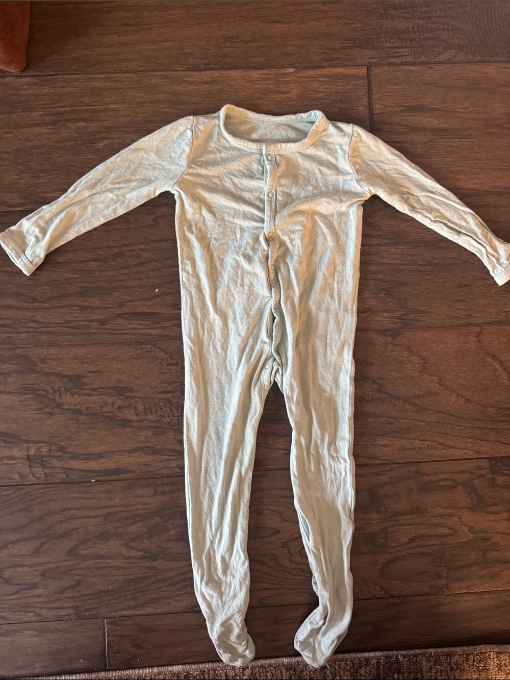 Kyte Long-Sleeve One-Piece Footed button  Pajamas in Light Sage